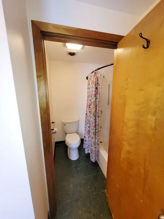 2 bed, 2 bath apartment for rent at 46 Long Hill Rd Unit Right, Groton — photo 15 of 31