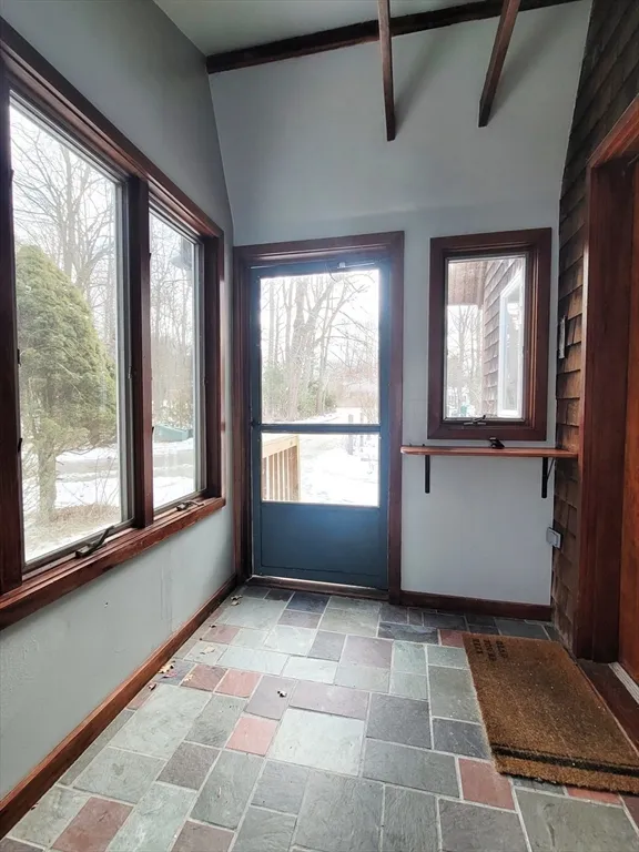 2 bed, 2 bath apartment for rent at 46 Long Hill Rd Unit Right, Groton — photo 2 of 31