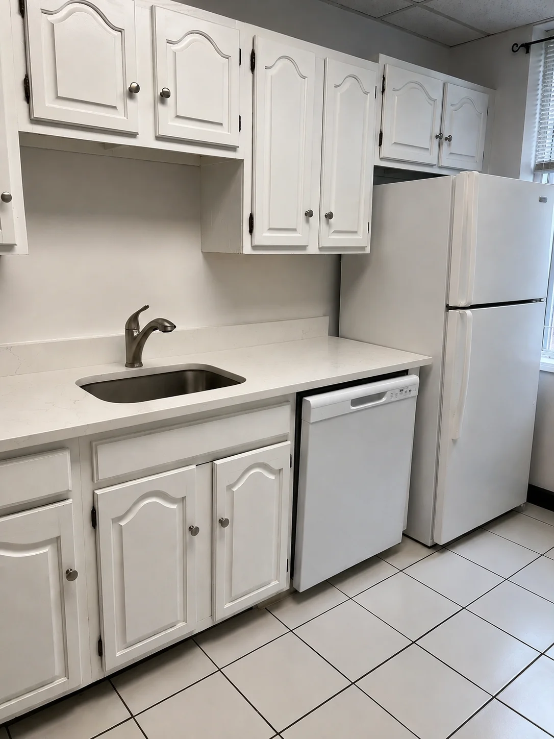 2 bed, 1 bath apartment for rent at 46 Longwood Ave Unit 3, Coolidge Corner — photo 5 of 12