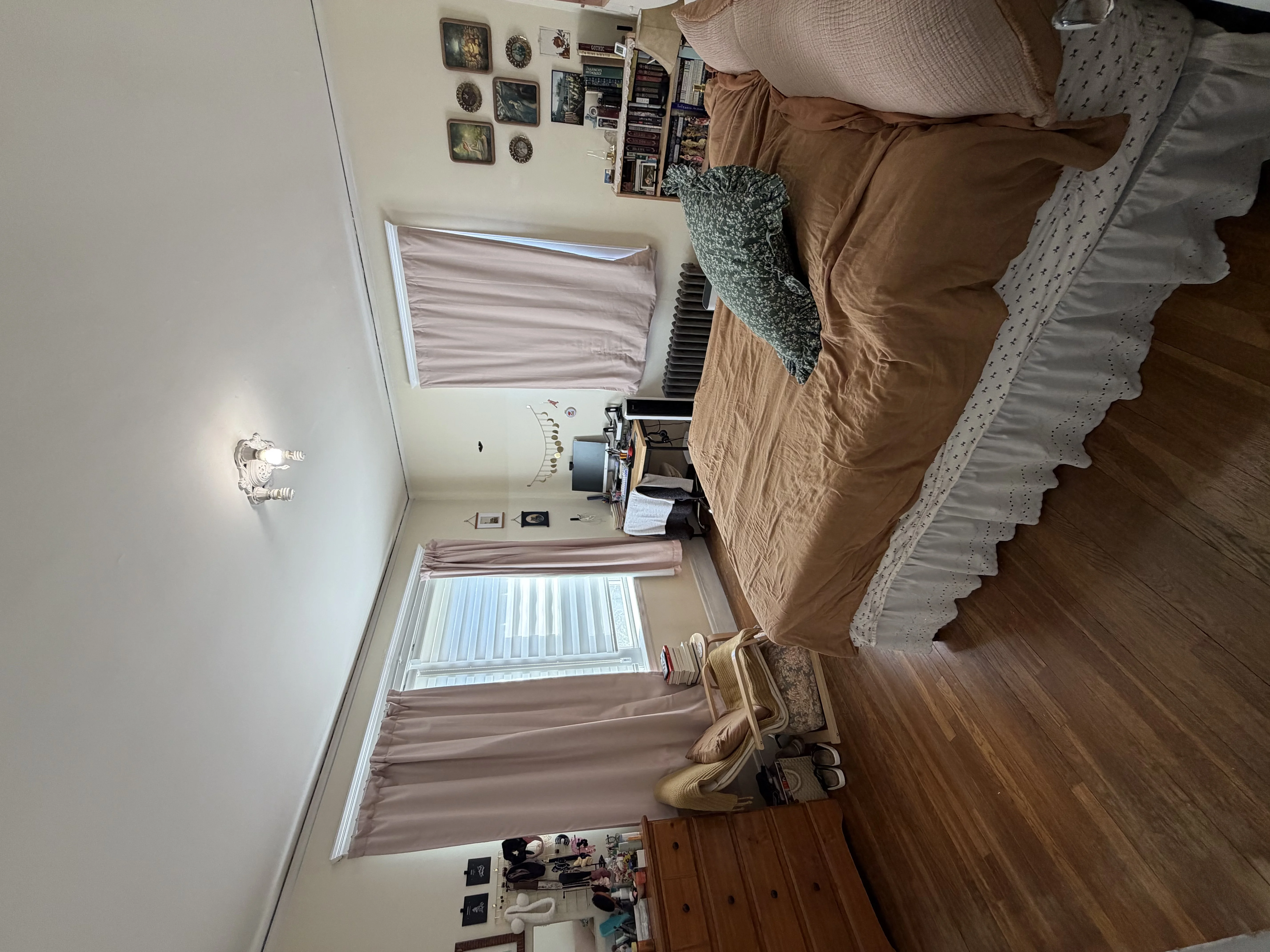3 bed, 1 bath apartment for rent at 46 Longwood Ave Unit 6, Coolidge Corner — photo 3 of 6