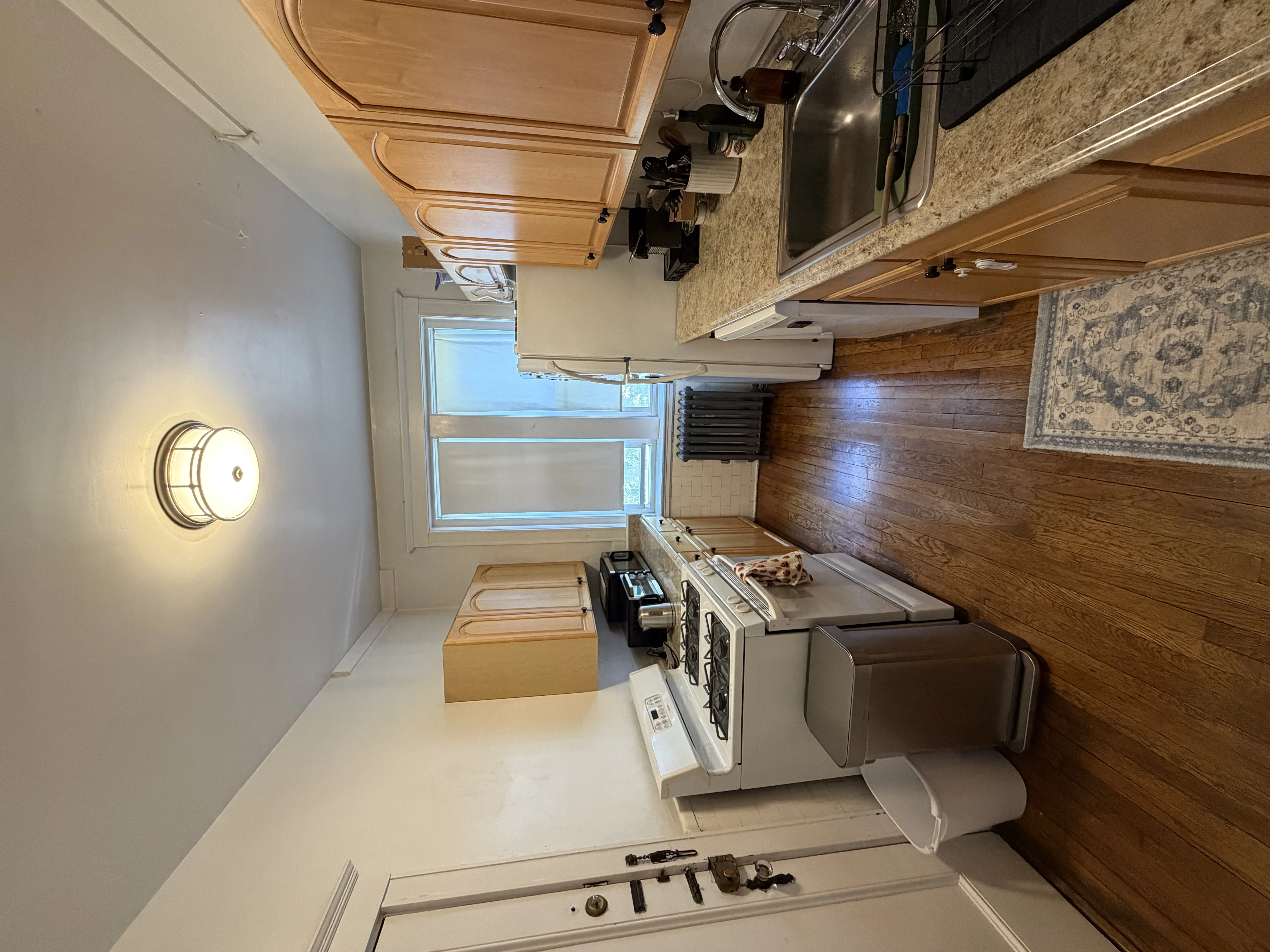 3 bed, 1 bath apartment for rent at 46 Longwood Ave Unit 6, Coolidge Corner — photo 6 of 6
