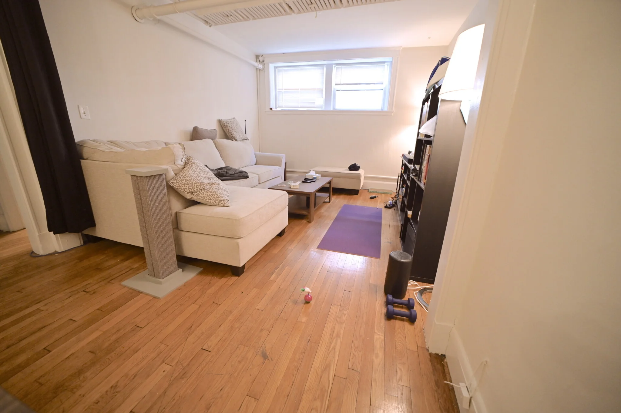 3 bed, 1 bath apartment for rent at 46 Longwood Ave Unit B, Coolidge Corner — photo 2 of 8