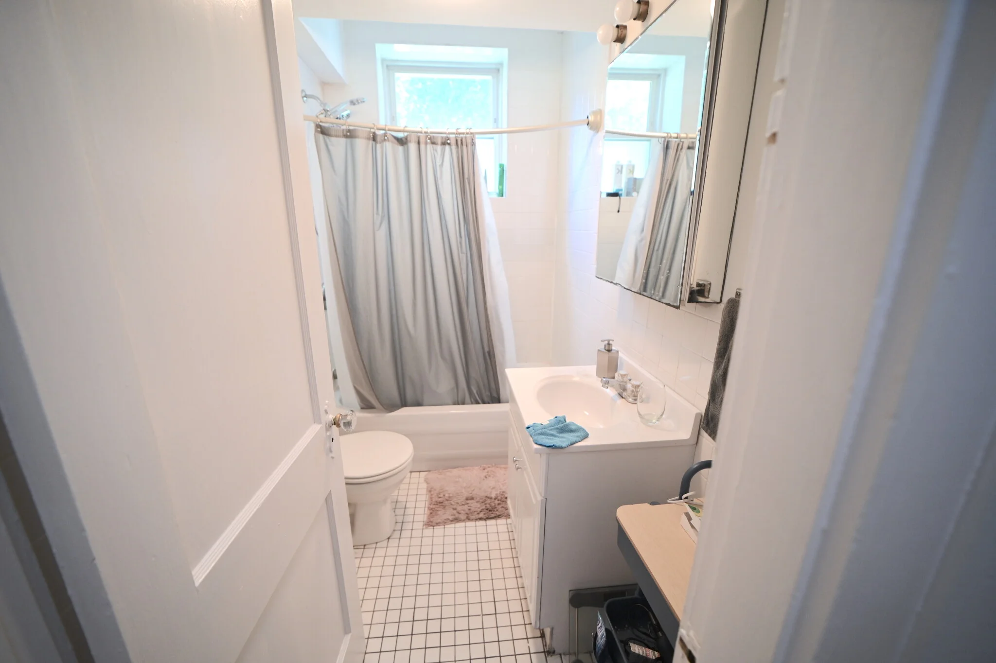 3 bed, 1 bath apartment for rent at 46 Longwood Ave Unit B, Coolidge Corner — photo 8 of 8