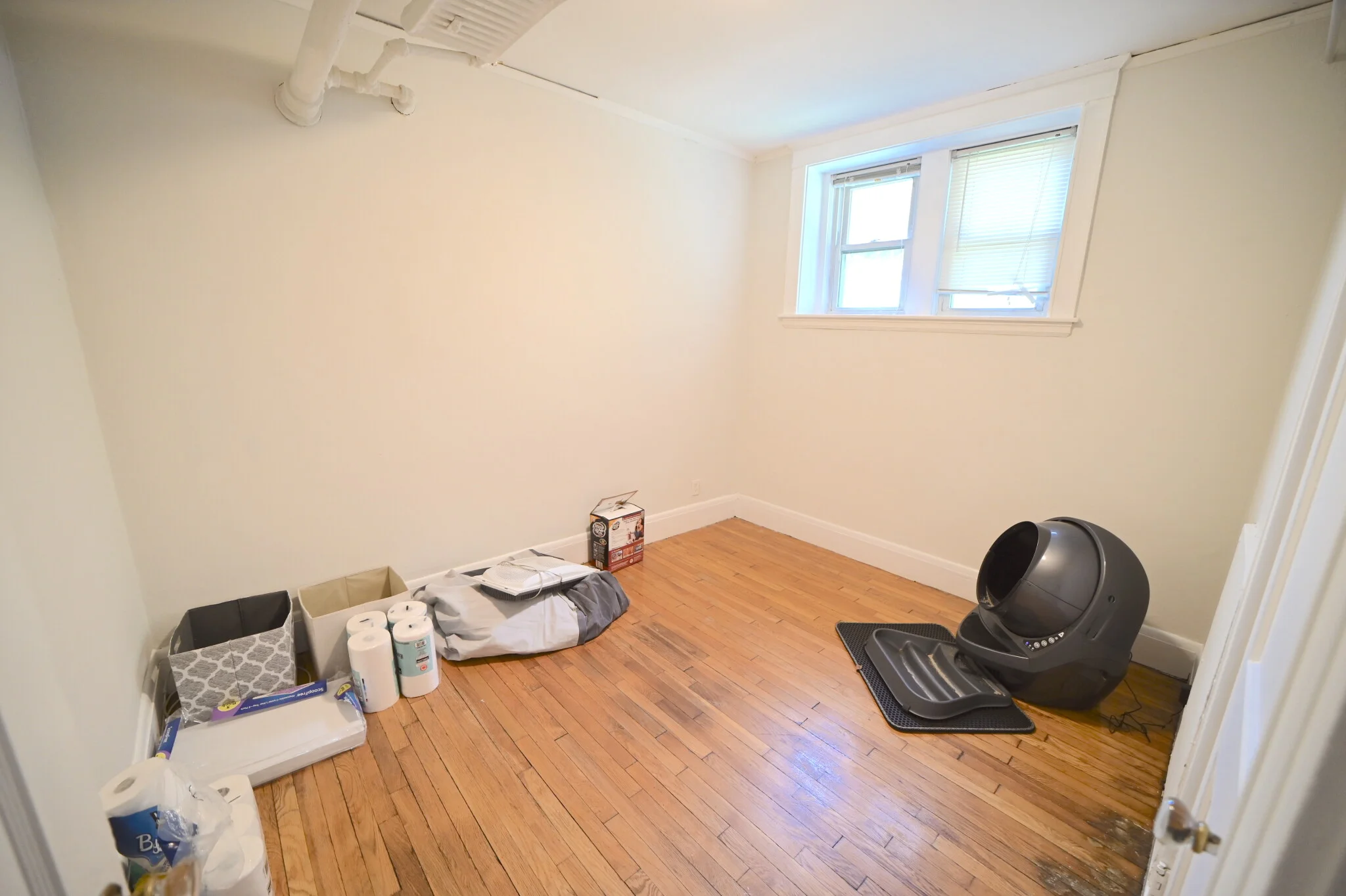 3 bed, 1 bath apartment for rent at 46 Longwood Ave Unit B, Coolidge Corner — photo 7 of 8