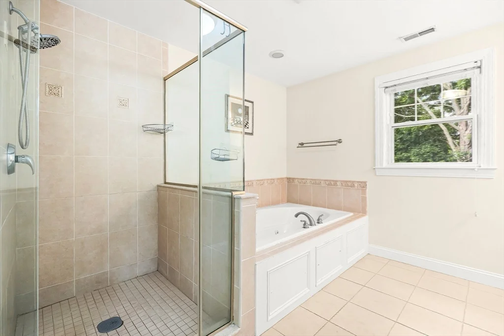 4 bed, 2 bath apartment for rent at 46 Loring Ave, Winchester — photo 23 of 41