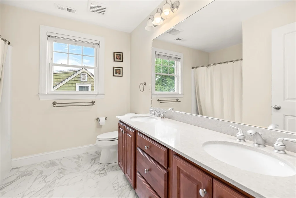 4 bed, 2 bath apartment for rent at 46 Loring Ave, Winchester — photo 30 of 41