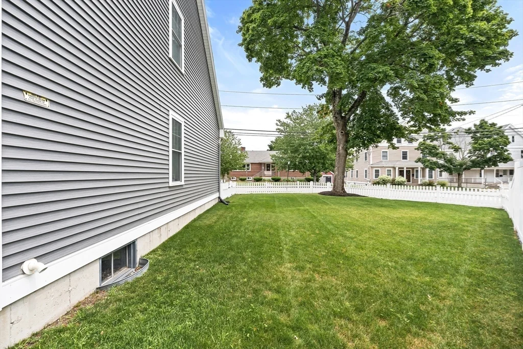 4 bed, 2 bath apartment for rent at 46 Loring Ave, Winchester — photo 37 of 41