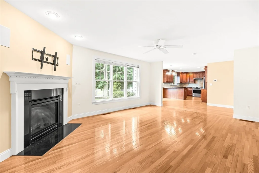 4 bed, 2 bath apartment for rent at 46 Loring Ave, Winchester — photo 7 of 41