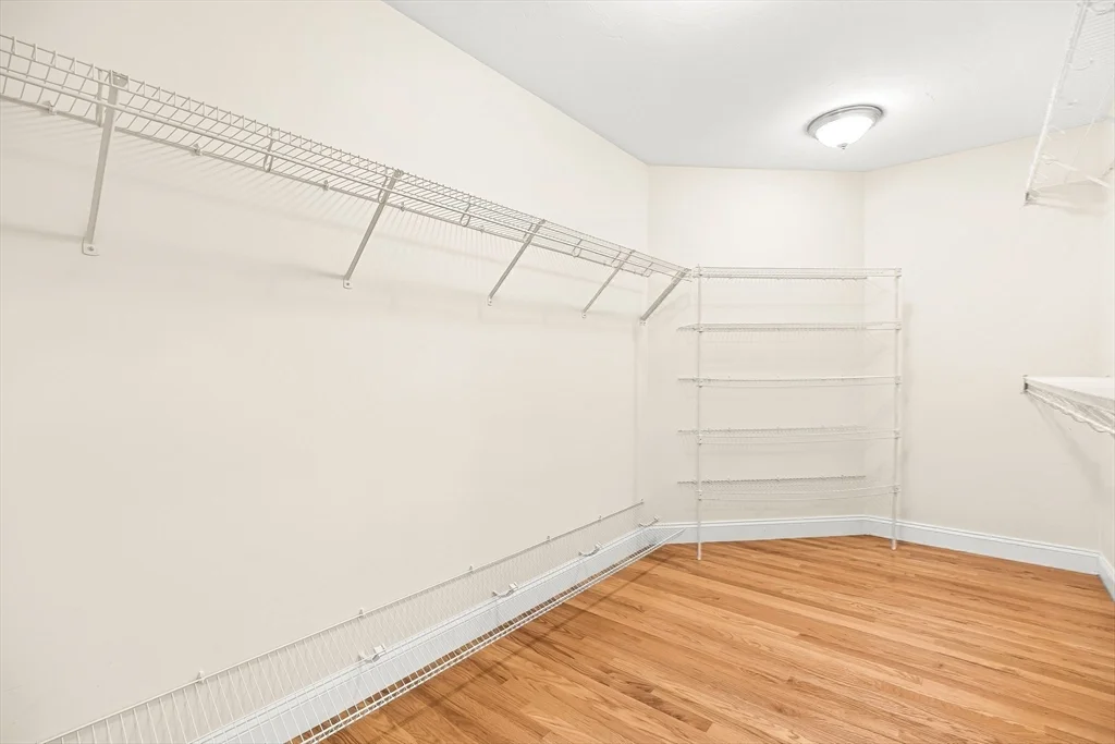 4 bed, 2 bath apartment for rent at 46 Loring Ave, Winchester — photo 21 of 41