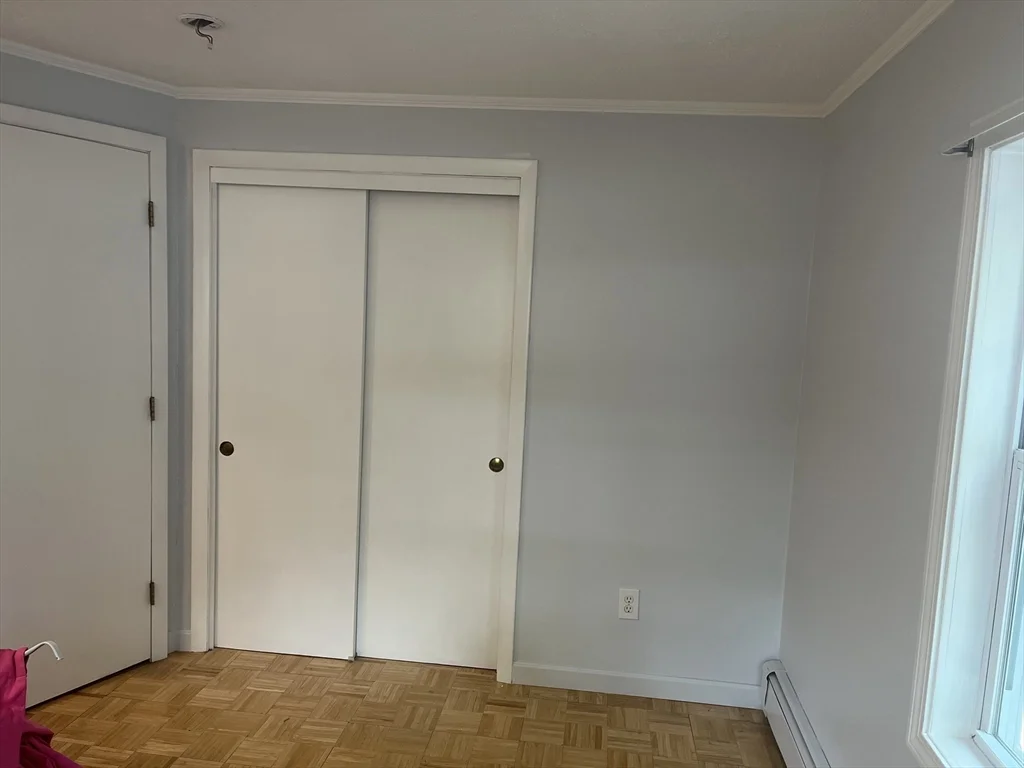 4 bed, 1 bath apartment for rent at 46 Lowell St Unit B, Peabody — photo 7 of 9