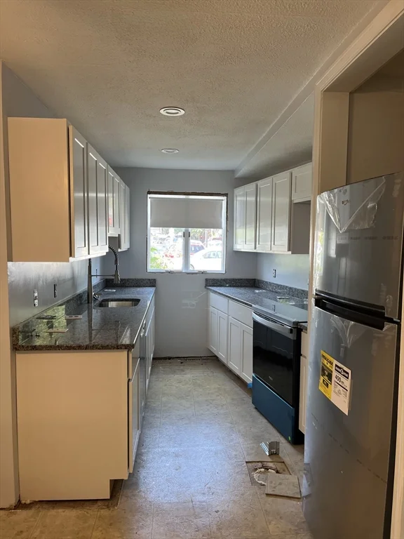 4 bed, 1 bath apartment for rent at 46 Lowell St Unit B, Peabody — photo 9 of 9