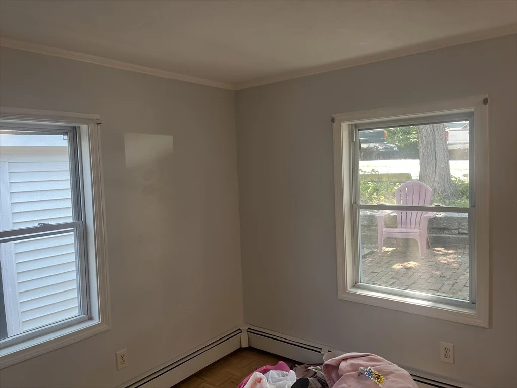 4 bed, 1 bath apartment for rent at 46 Lowell St Unit B, Peabody — photo 6 of 9