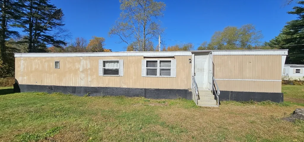 2 bed, 1 bath apartment for rent at 46 Madden Rd Unit 39, West Brookfield — photo 3 of 15