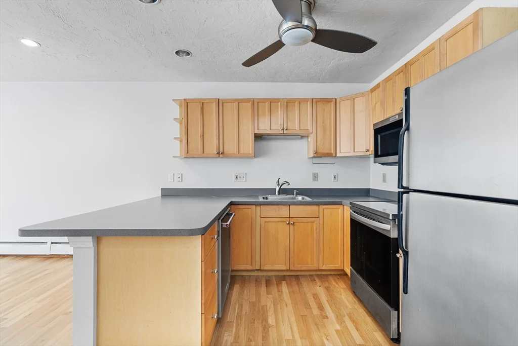 2 bed, 1 bath apartment for rent at 46 Mercer St Unit 2, South Boston