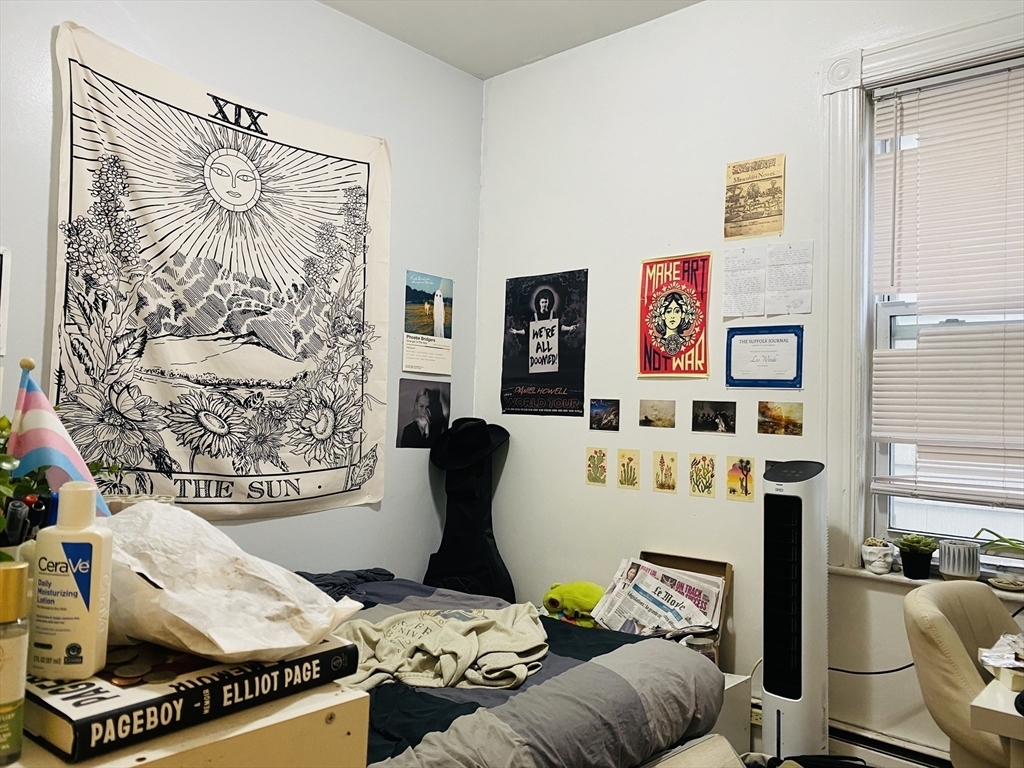 3 bed, 1 bath apartment for rent at 46 Middle St Unit 1, South Boston — photo 8 of 19