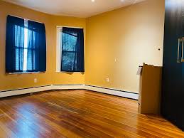 3 bed, 1 bath apartment for rent at 46 Middle St Unit 1, South Boston — photo 4 of 19
