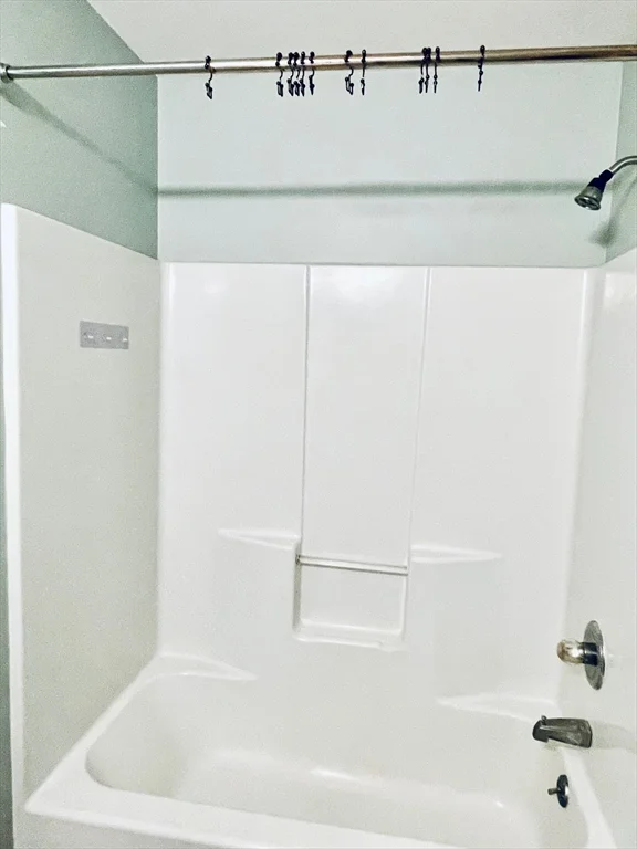 4 bed, 2 bath apartment for rent at 46 Mystic River Rd Unit 46, Medford — photo 9 of 18