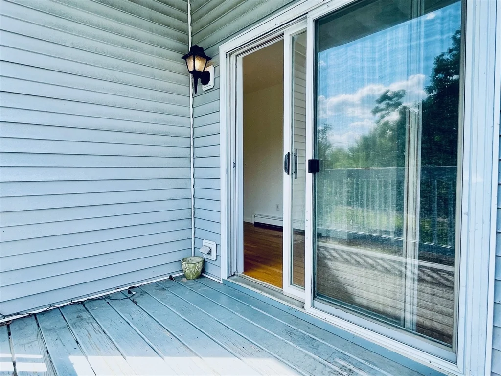 4 bed, 2 bath apartment for rent at 46 Mystic River Rd Unit 46, Medford — photo 14 of 18