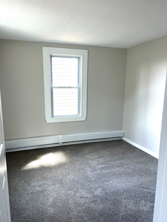 2 bed, 1 bath apartment for rent at 46 Ocean Ave, Halifax — photo 5 of 8