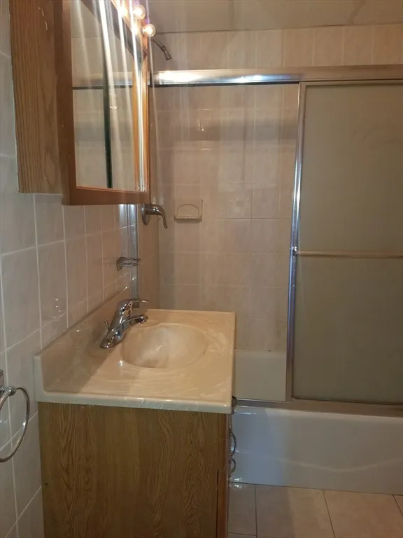 1 bed, 1 bath apartment for rent at 46 Oliver St Unit 1, East Somerville — photo 5 of 6