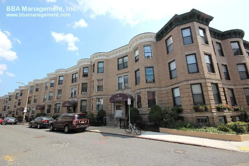 2 bed, 1 bath apartment for rent at 46 Orkney Rd Unit 2, Brighton — photo 11 of 15
