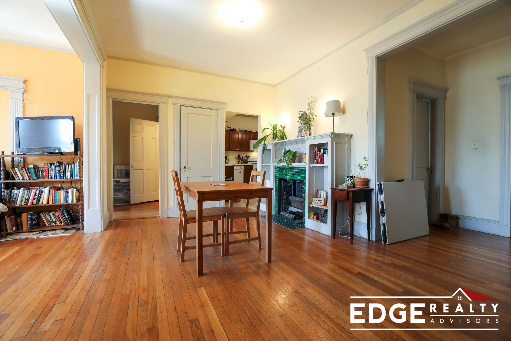 4 bed, 2 bath apartment for rent at 46 Orkney Rd Unit 3, Brighton — photo 2 of 14