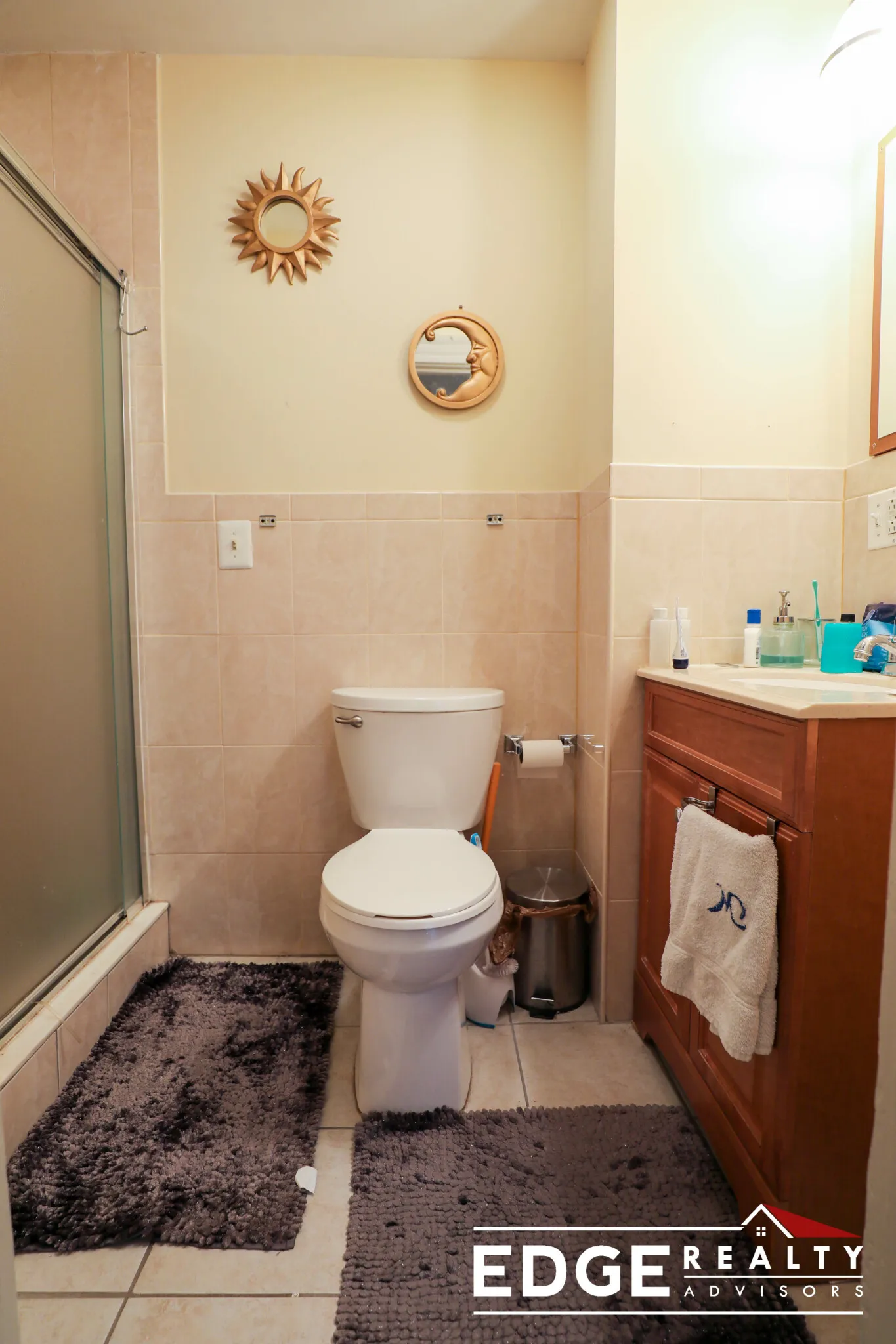 4 bed, 2 bath apartment for rent at 46 Orkney Rd Unit 3, Brighton — photo 12 of 14