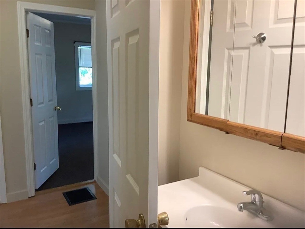 2 bed, 1 bath apartment for rent at 46 Pleasant St Unit 1, West Brookfield — photo 10 of 14