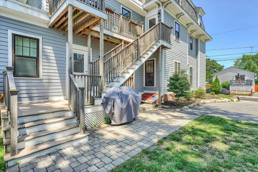 2 bed, 2 bath apartment for rent at 46 Port Norfolk St Unit 1, Dorchester — photo 23 of 24