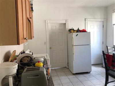 3 bed, 2 bath apartment for rent at 46 Portsmouth St Unit 2, Wellington-Harrington — photo 2 of 14