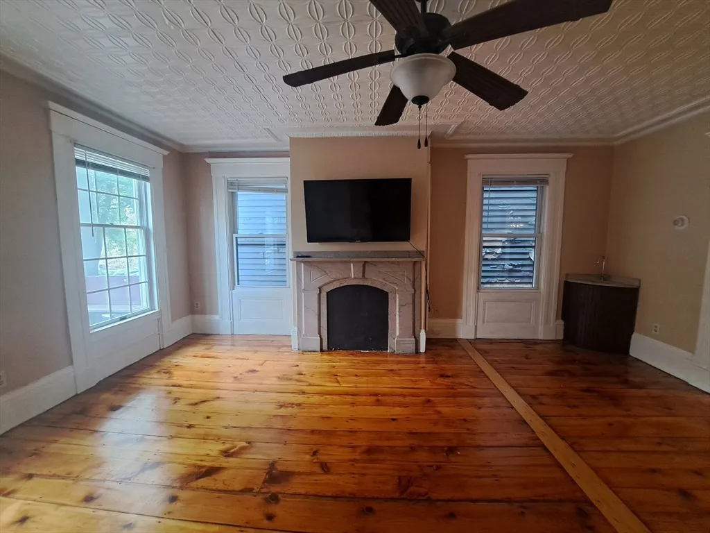 1 bed, 1 bath apartment for rent at 46 Princeton St Unit 1, East Boston — photo 5 of 12