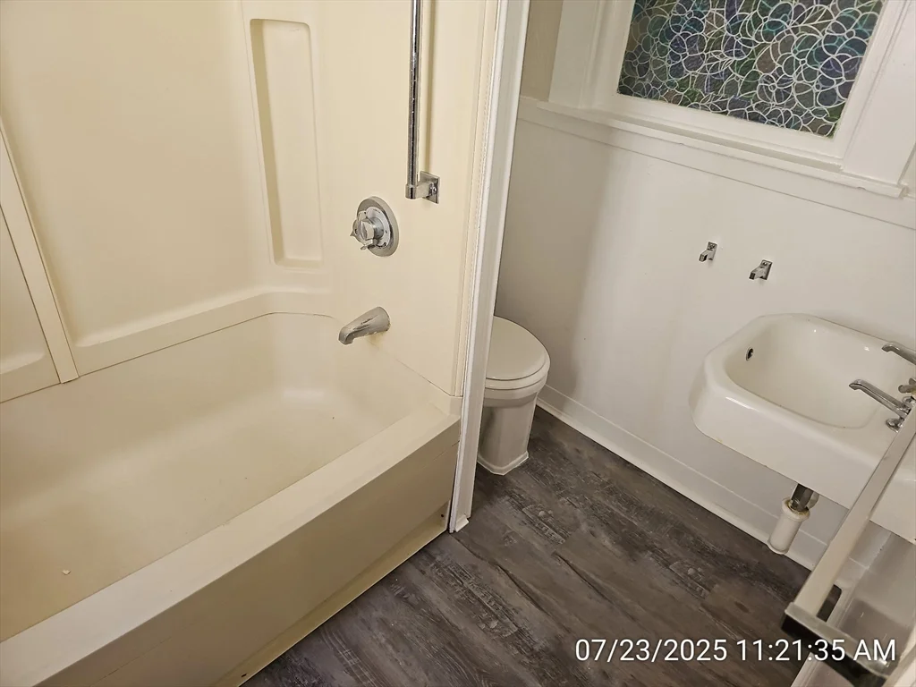 1 bed, 1 bath apartment for rent at 46 Princeton Unit 2R, New Bedford — photo 7 of 7