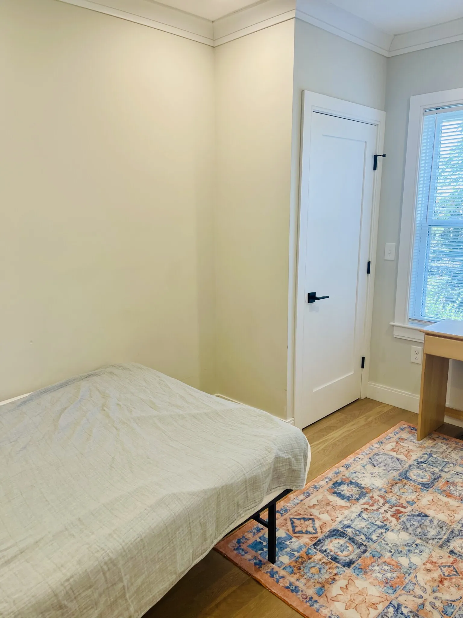 4 bed, 2 bath apartment for rent at 46 Ridgemont St Unit 1, Allston — photo 6 of 10