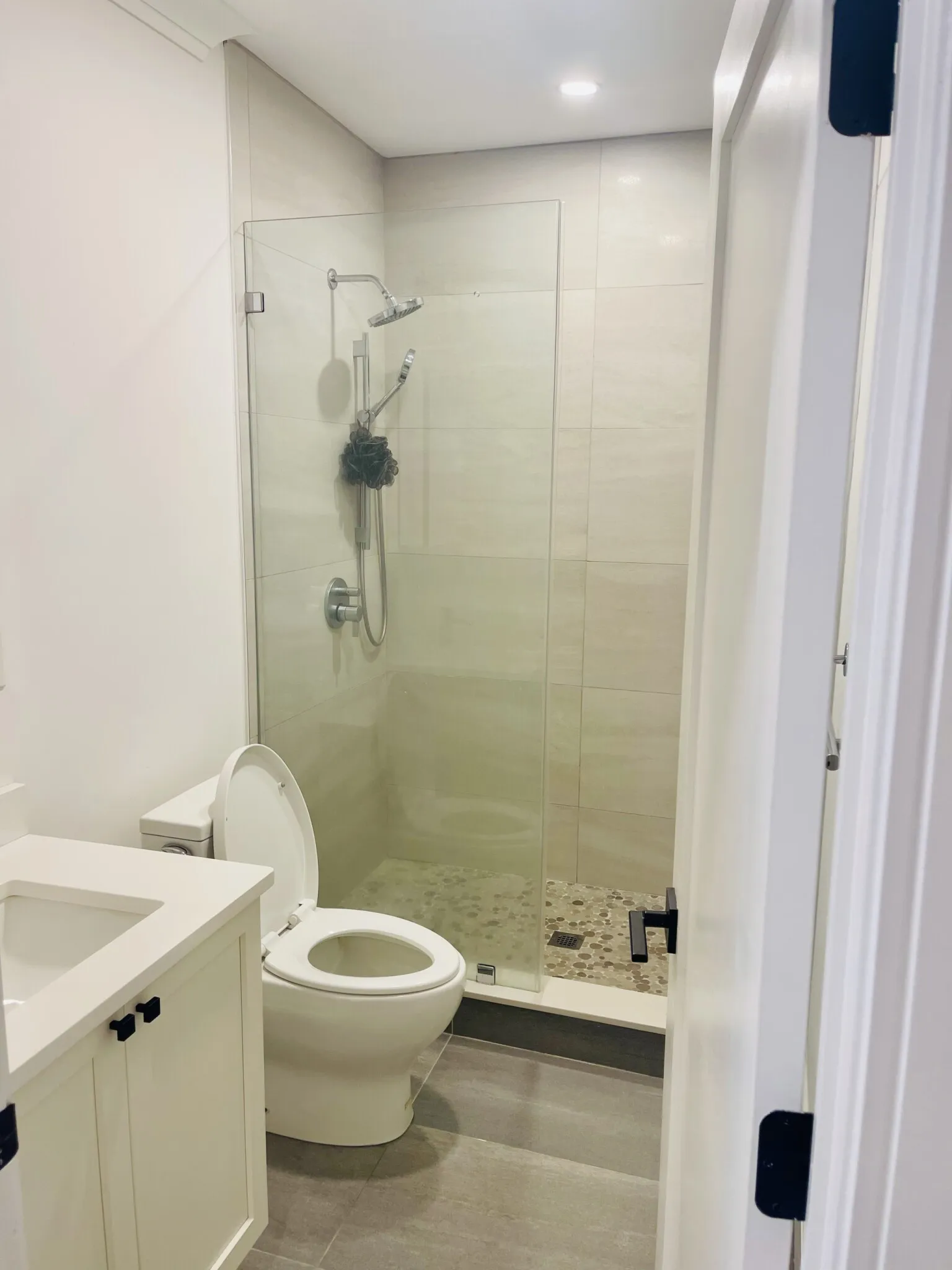 4 bed, 2 bath apartment for rent at 46 Ridgemont St Unit 1, Allston — photo 5 of 10