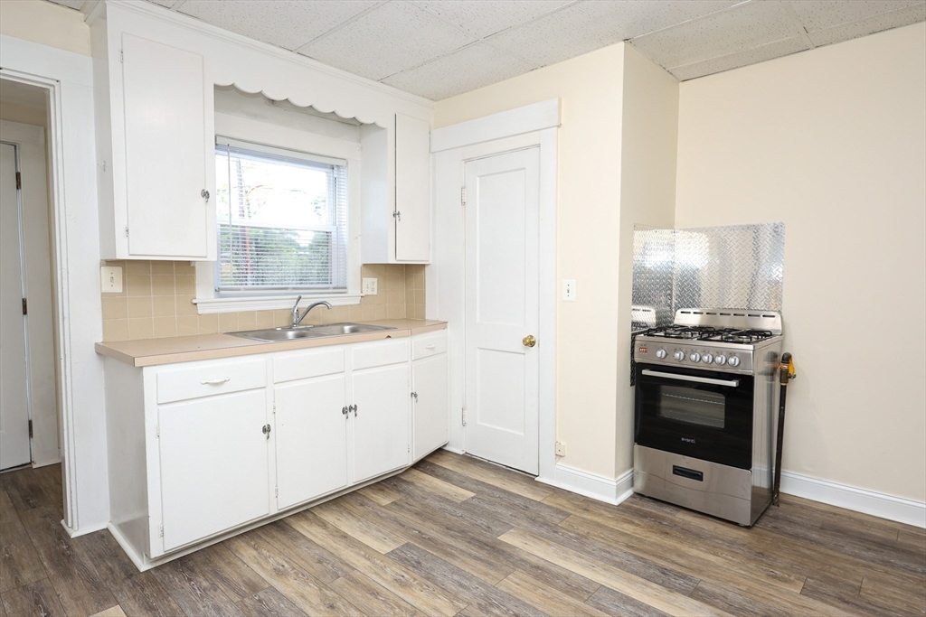 1 bed, 1 bath apartment for rent at 46 River St Unit 1, Braintree — photo 3 of 17