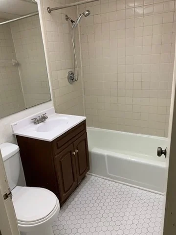 1 bed, 1 bath apartment for rent at 46 Shrewsbury Green Unit B, Shrewsbury — photo 5 of 8