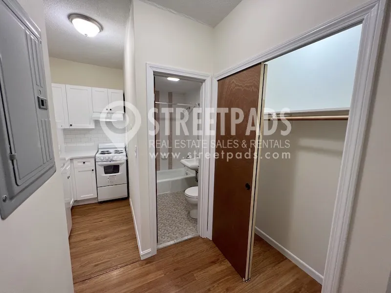 Studio bed, 1 bath apartment for rent at 46 South Huntington Ave Unit 21, Mission Hill — photo 5 of 17