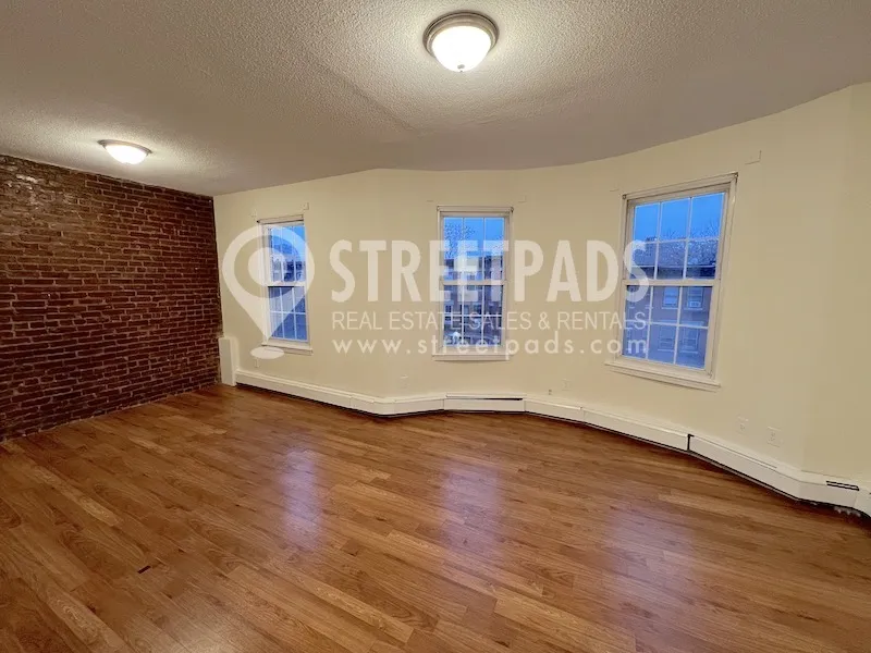 Studio bed, 1 bath apartment for rent at 46 South Huntington Ave Unit 21, Mission Hill — photo 8 of 17