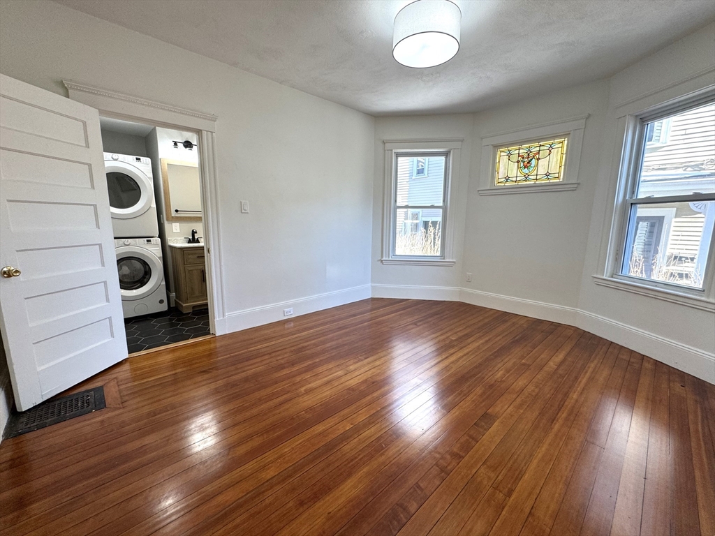 4 bed, 2 bath apartment for rent at 46 Spring Park Ave Unit 1, Boston — photo 8 of 20