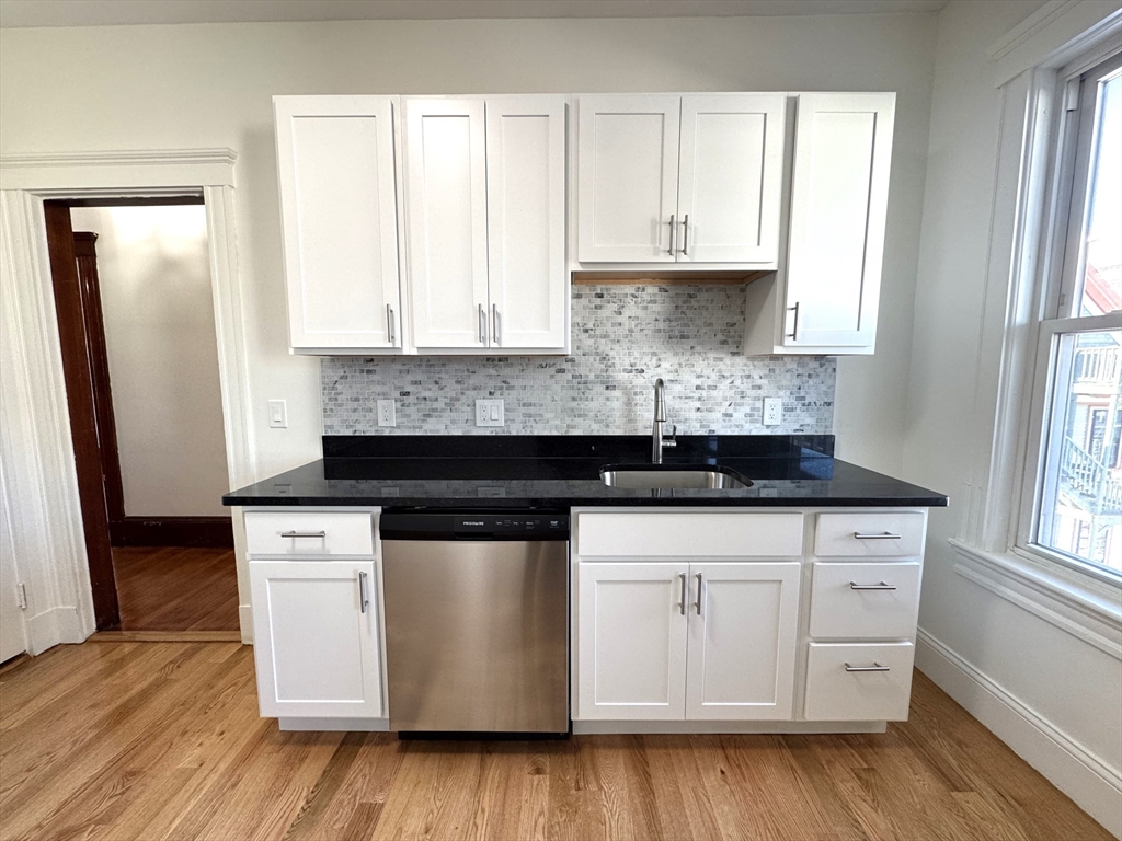 4 bed, 2 bath apartment for rent at 46 Spring Park Ave Unit 2, Boston — photo 2 of 20