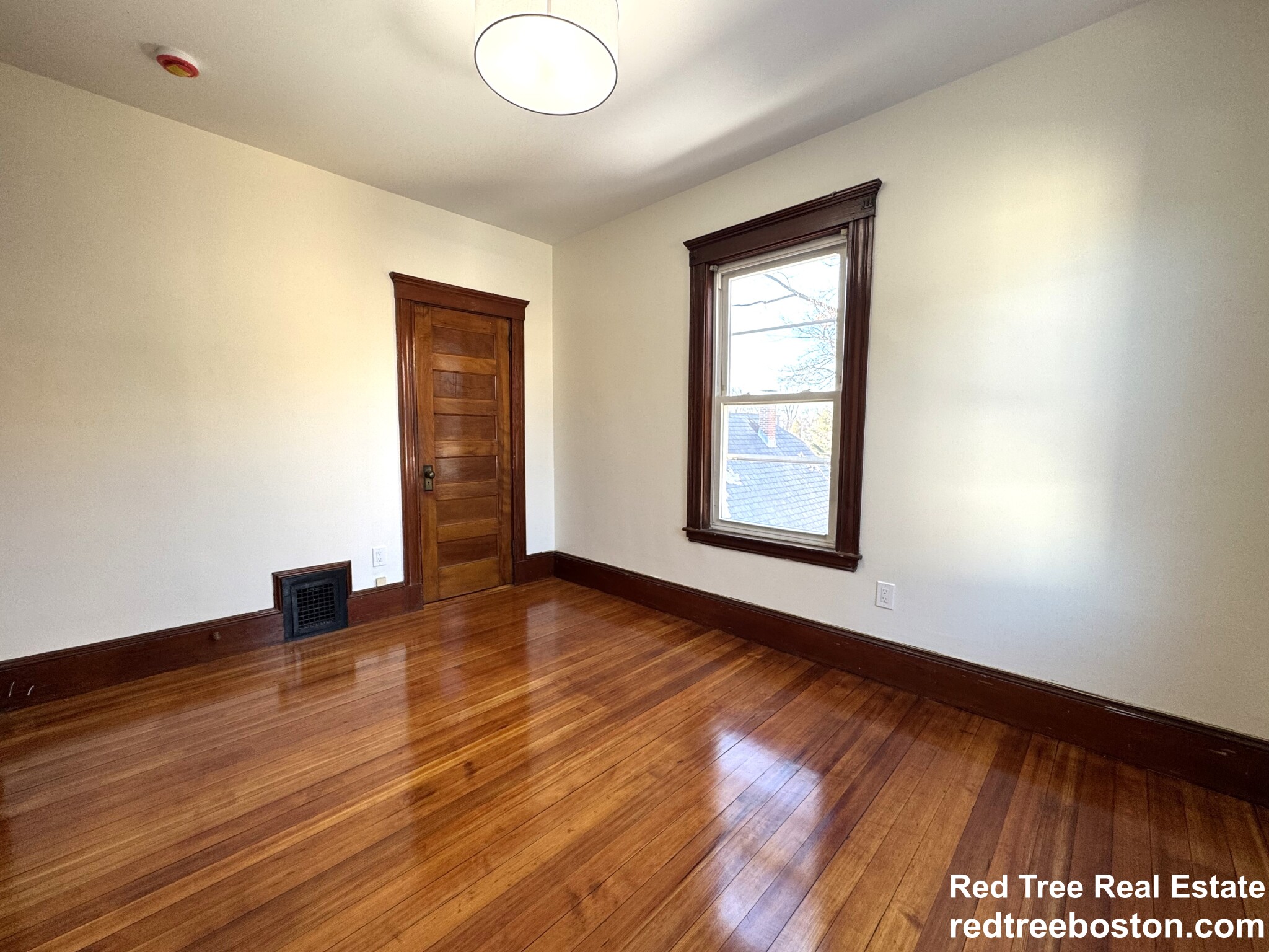 4 bed, 2 bath apartment for rent at 46 Spring Park Ave Unit 3 COPY, Jamaica Plain — photo 16 of 27