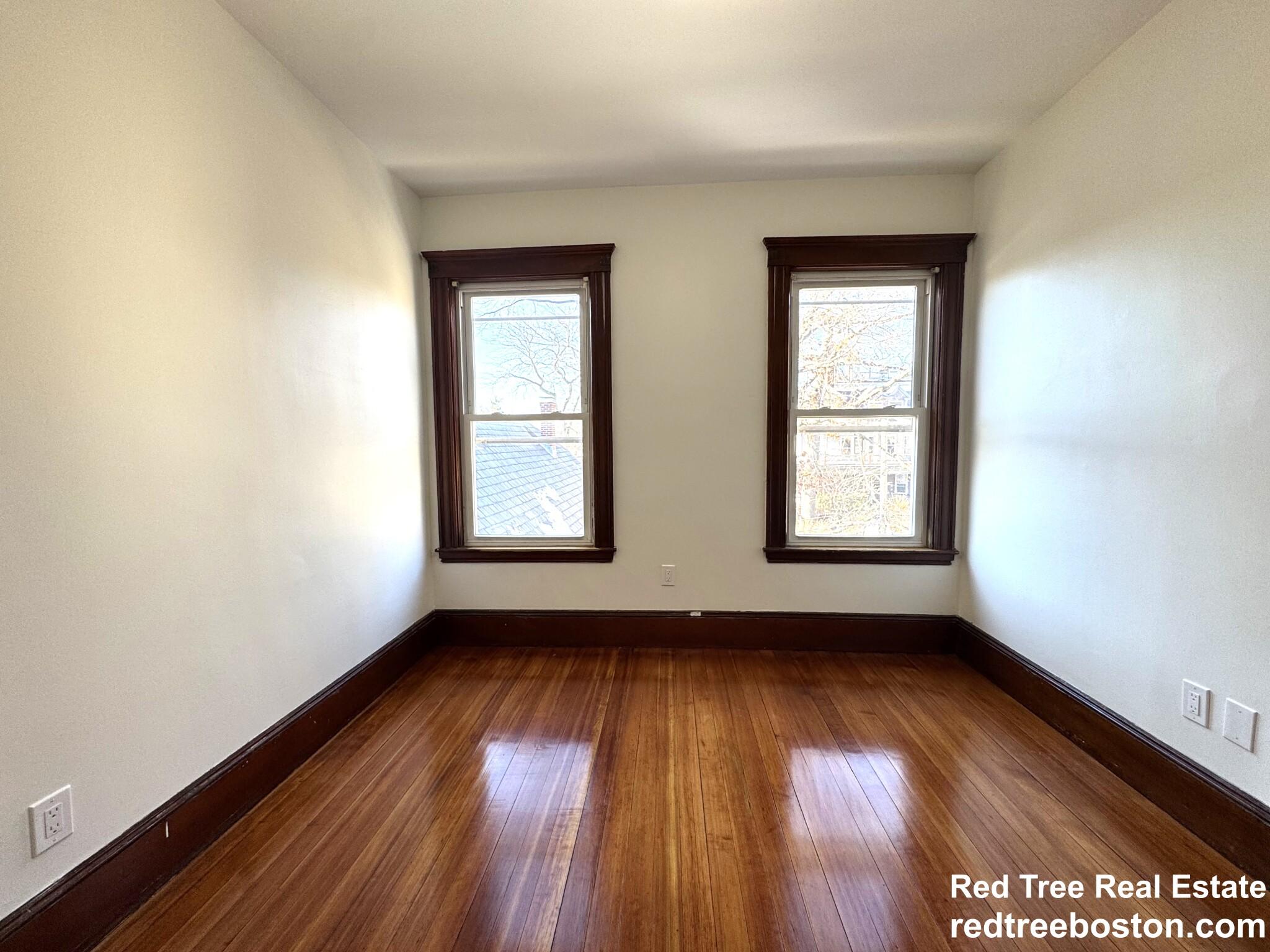 4 bed, 2 bath apartment for rent at 46 Spring Park Ave Unit 3 COPY, Jamaica Plain — photo 13 of 27