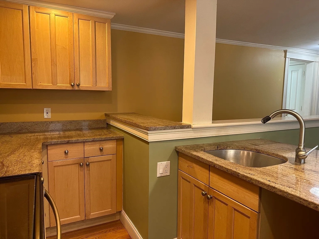 3 bed, 1 bath apartment for rent at 46 Spring St Unit 2, East Cambridge — photo 7 of 18