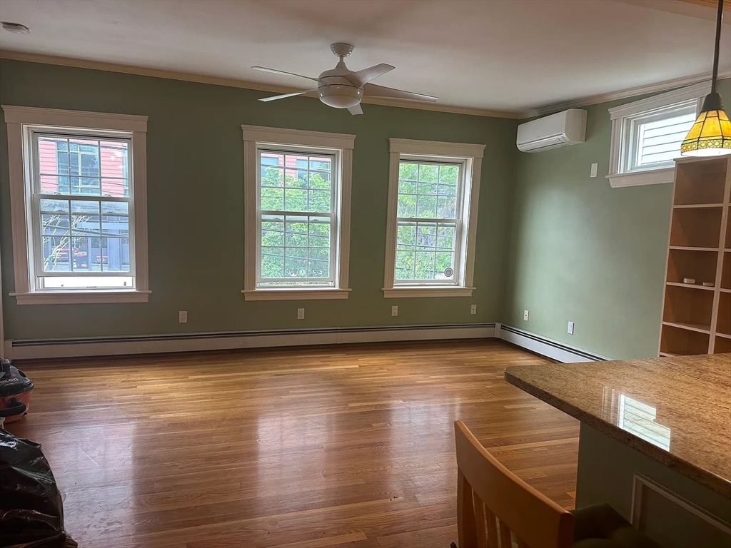 3 bed, 1 bath apartment for rent at 46 Spring St Unit 2, East Cambridge — photo 2 of 18
