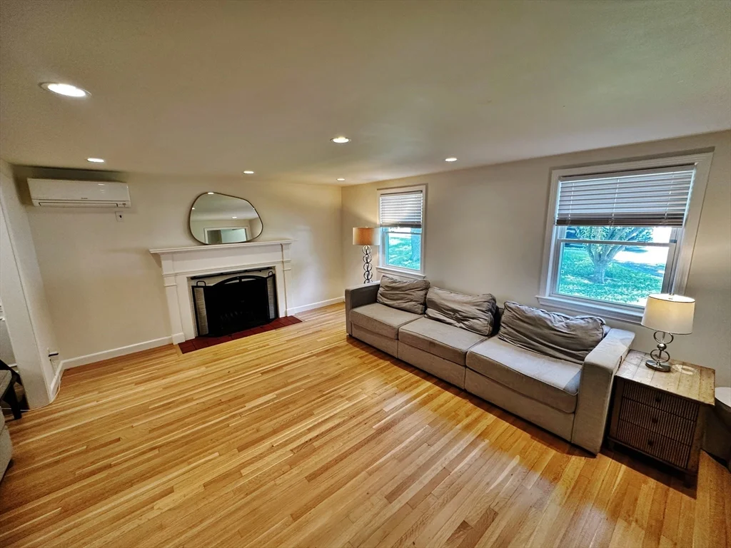 6 bed, 4+ bath apartment for rent at 46 Sunset Rd Unit 46, Needham — photo 2 of 23