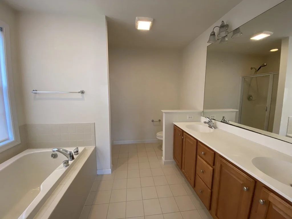 3 bed, 2 bath apartment for rent at 46 Tulip Cir Unit 46, Grafton — photo 15 of 29