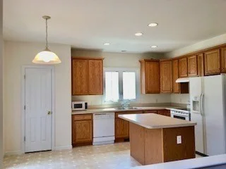3 bed, 2 bath apartment for rent at 46 Tulip Cir Unit 46, Grafton — photo 11 of 29