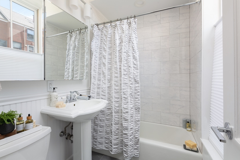 1 bed, 1 bath apartment for rent at 46 Upton St Unit 2, South End — photo 10 of 11