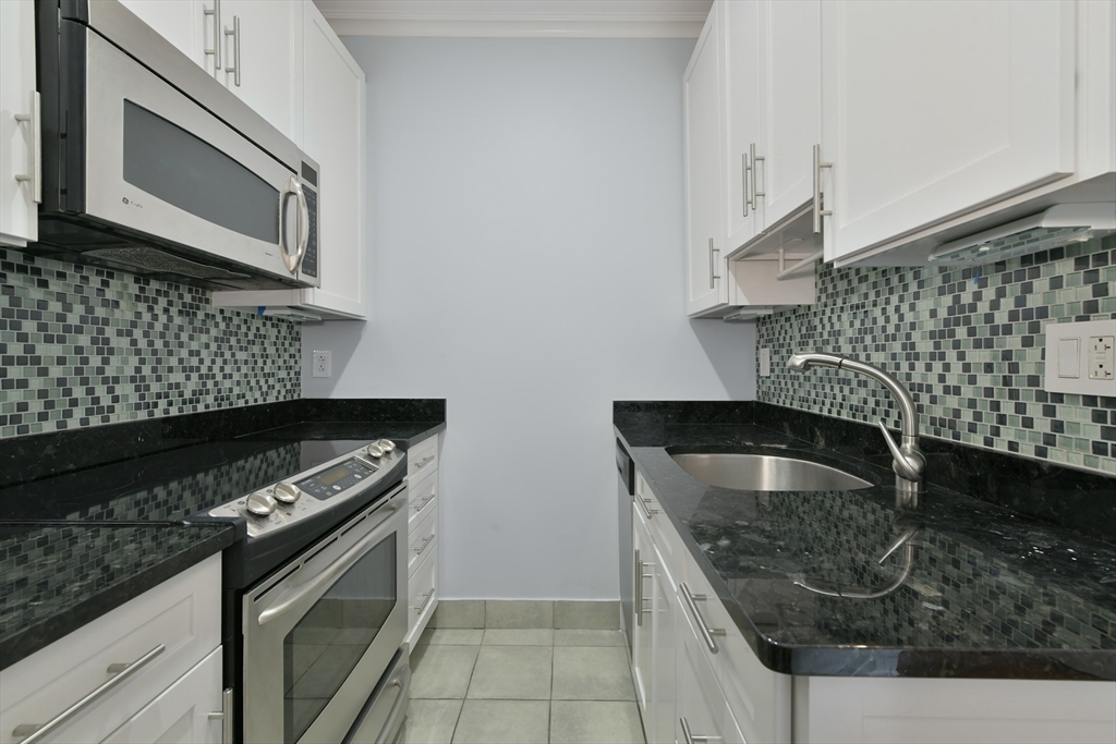 1 bed, 1 bath apartment for rent at 46 Upton St Unit 3, South End — photo 2 of 16