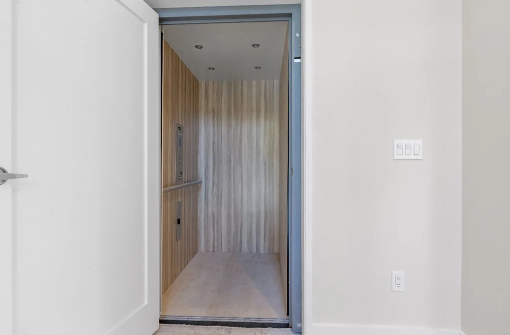 4 bed, 4+ bath apartment for rent at 46 Vernon St Unit 46, Brookline — photo 19 of 22